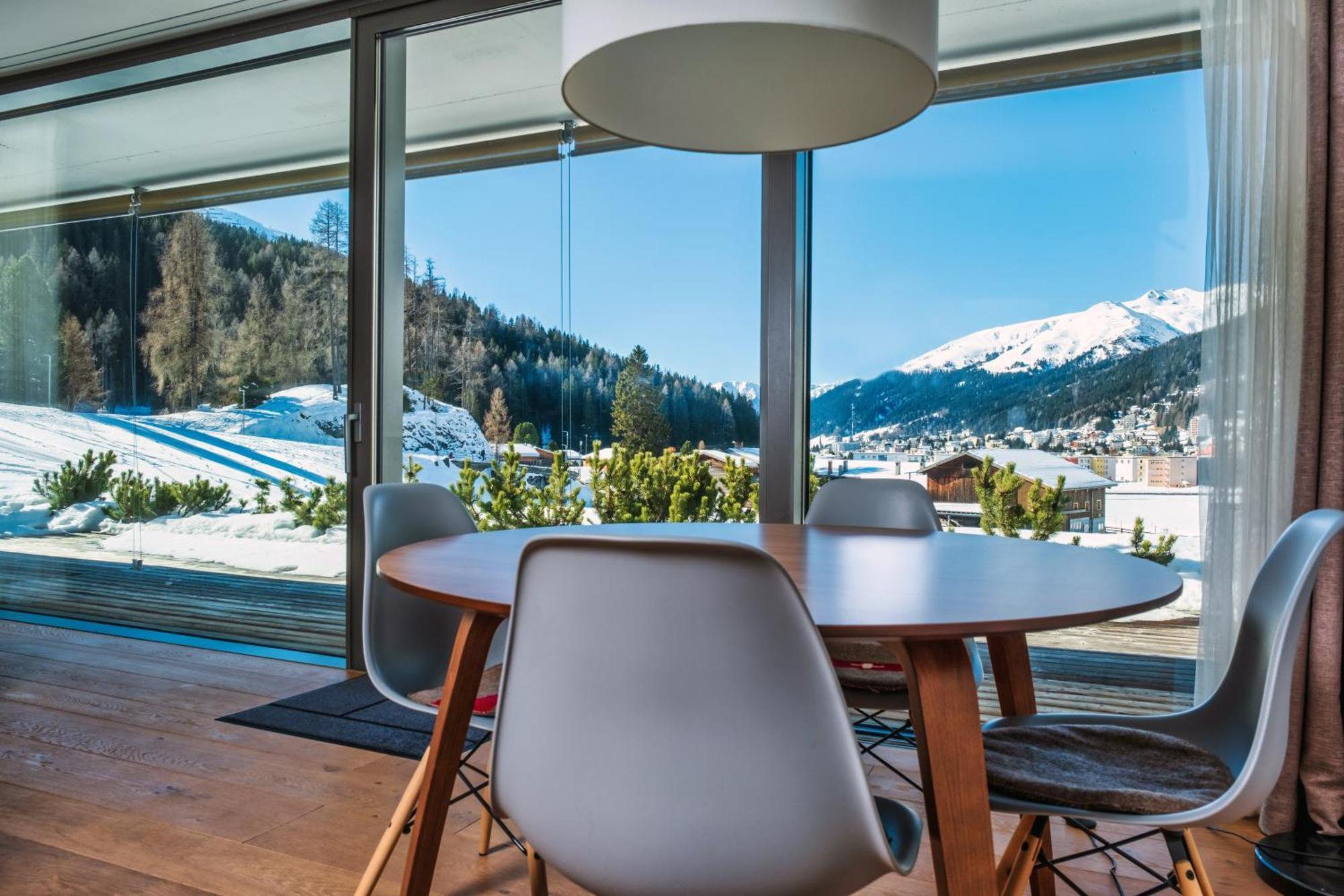 Luxury Panorama Apartment With Alpengold Spa Access Davos Exterior photo